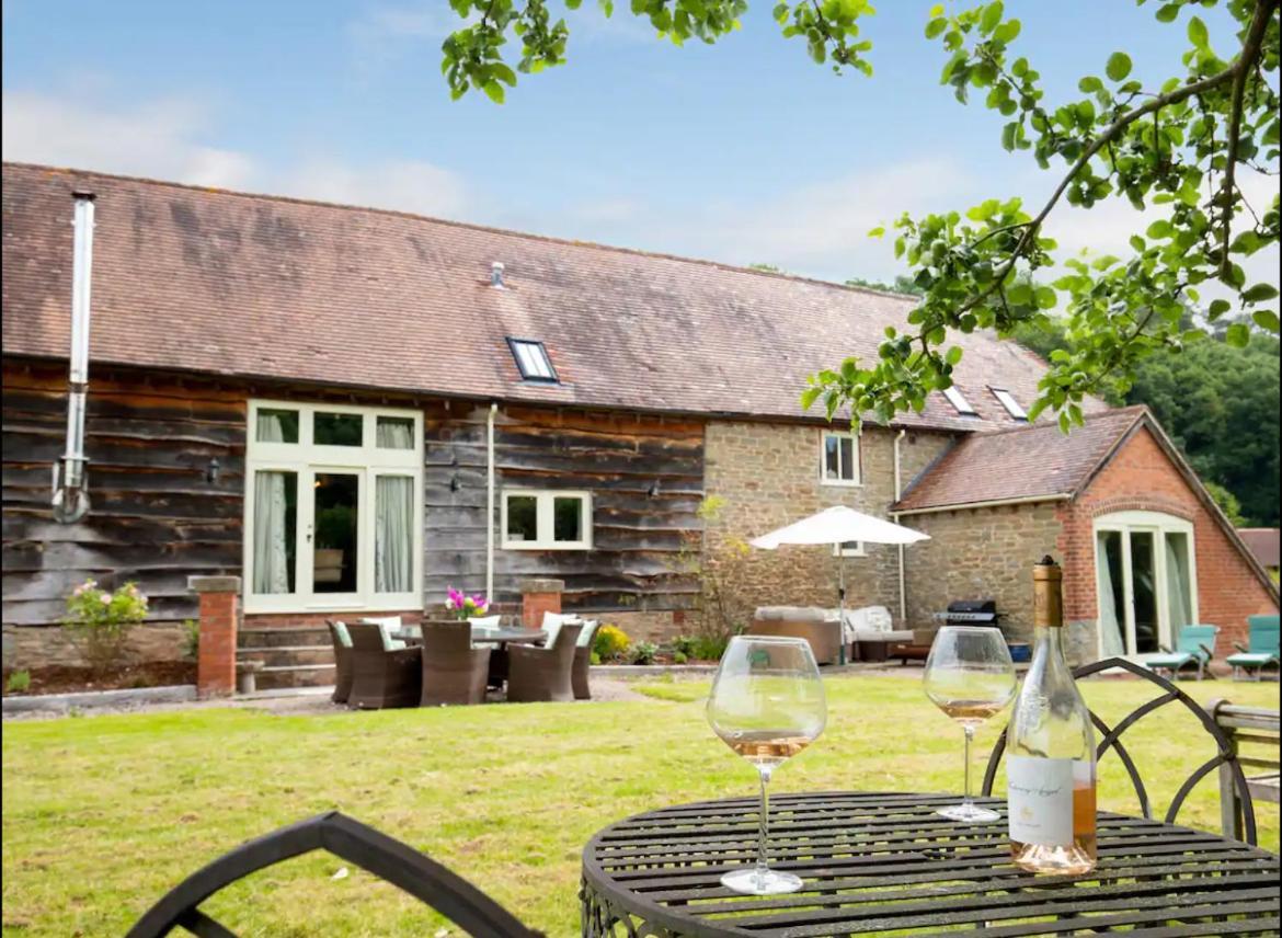 Oak Barn, * Ludlow