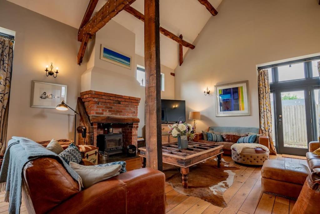 Oak Barn,