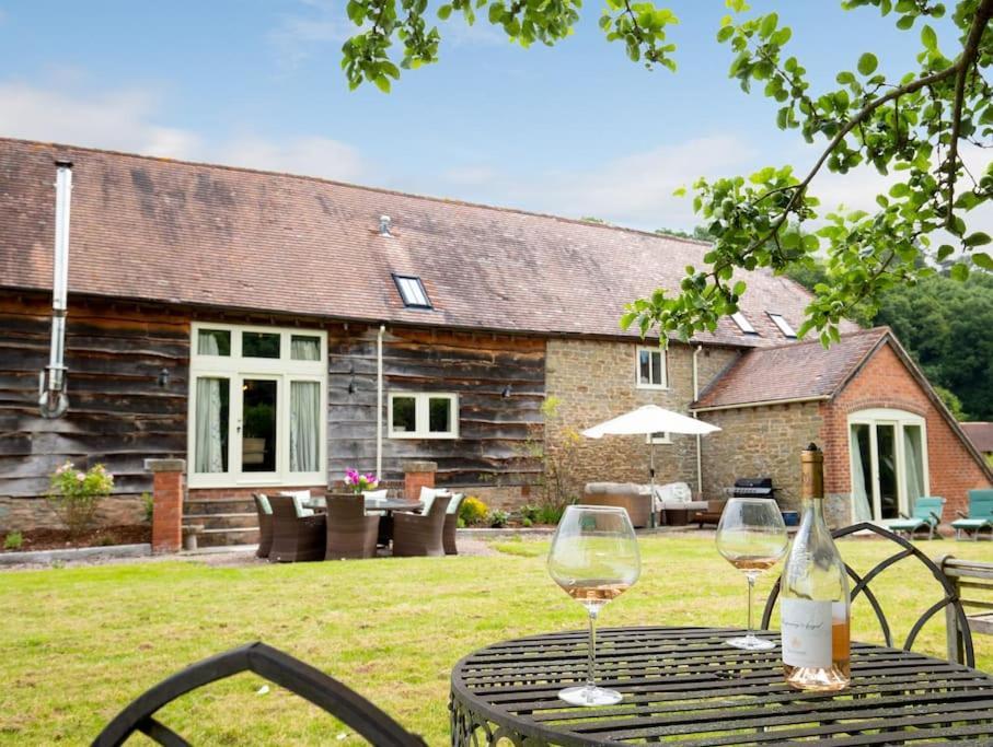 Oak Barn, *